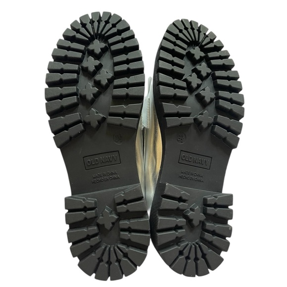 NWT Faux Leather Metallic Silver Chunky Heel Loafer. Size 8-1/2 - Picture 5 of 10